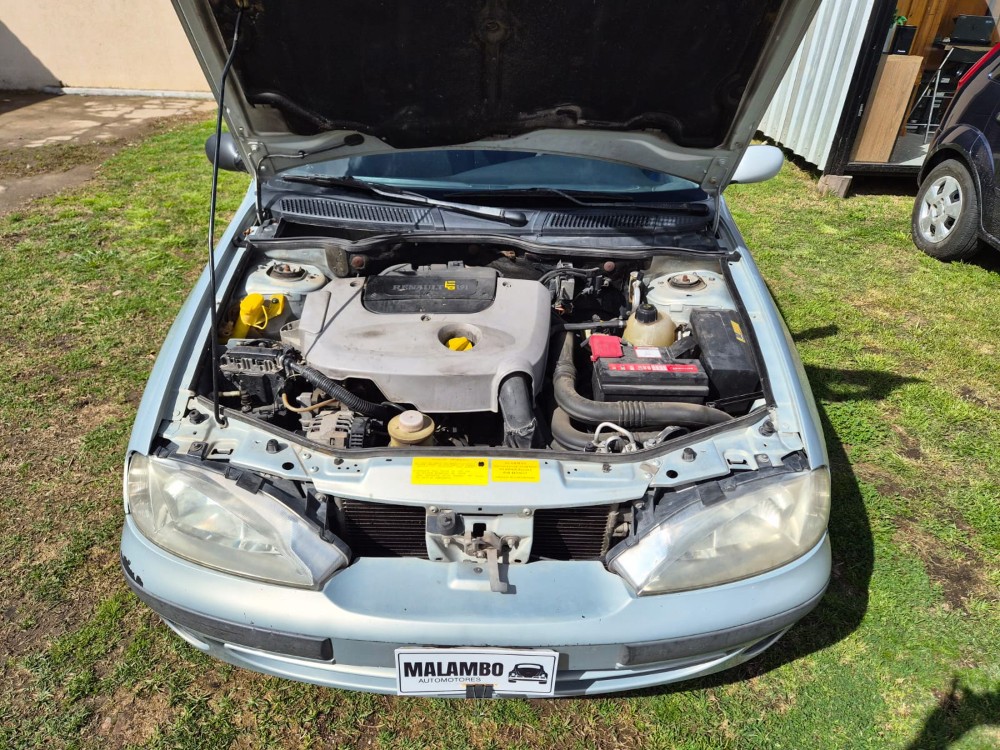 Renault Megane Tric  Expresion TD — foto 2